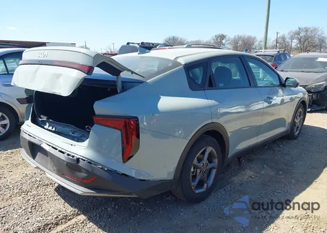 2025 Kia K4 Lxs from USA, damaged, VIN 3KPFT4DE9SE032146